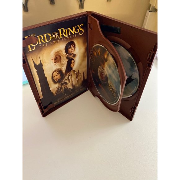 The Lord Of The Rings The Two Towers DVD - Picture 3 of 3